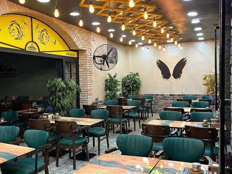 Meşhur Sarıyer Börekçisi'nin oturma alanı